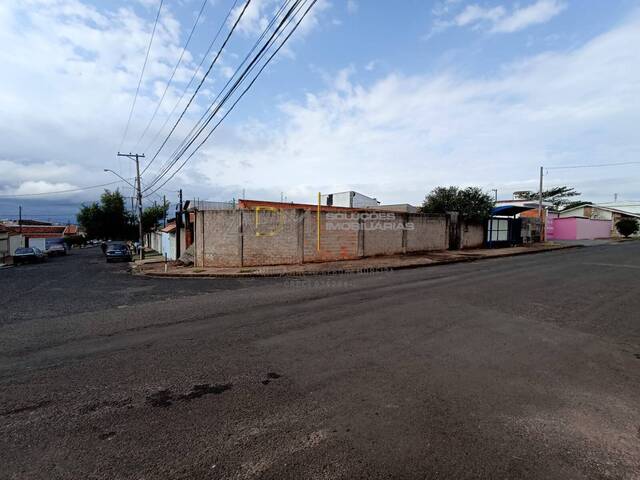 #TE0635 - Terreno para Venda em Botucatu - SP - 1