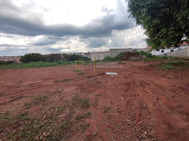 #TE0719 - Terreno para Venda em Botucatu - SP - 2